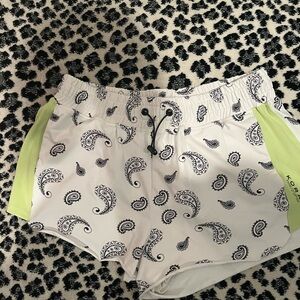 Koral paisley shorts